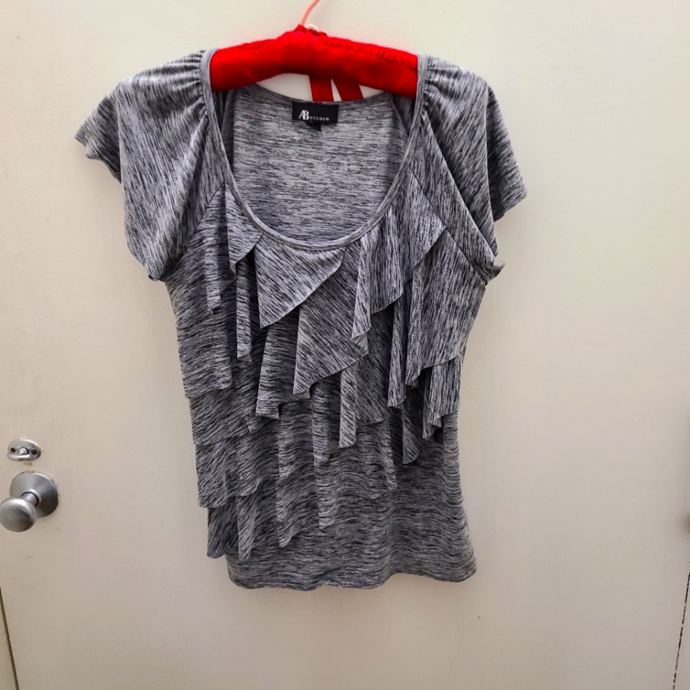 Gray ruffle top size M